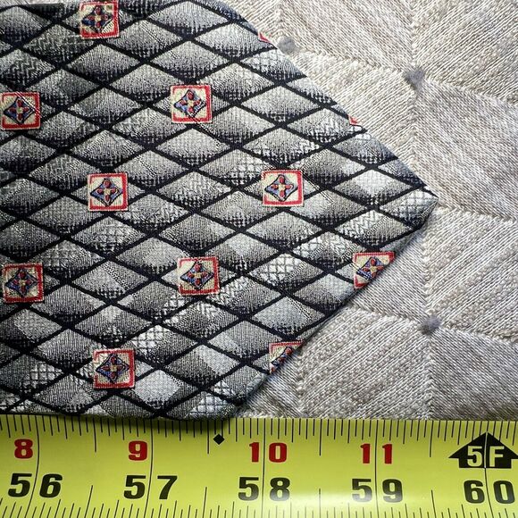Brioni Gray & Black Diamonds & Red Squares 100% Silk Designer Men’s Tie Necktie - Picture 9 of 11